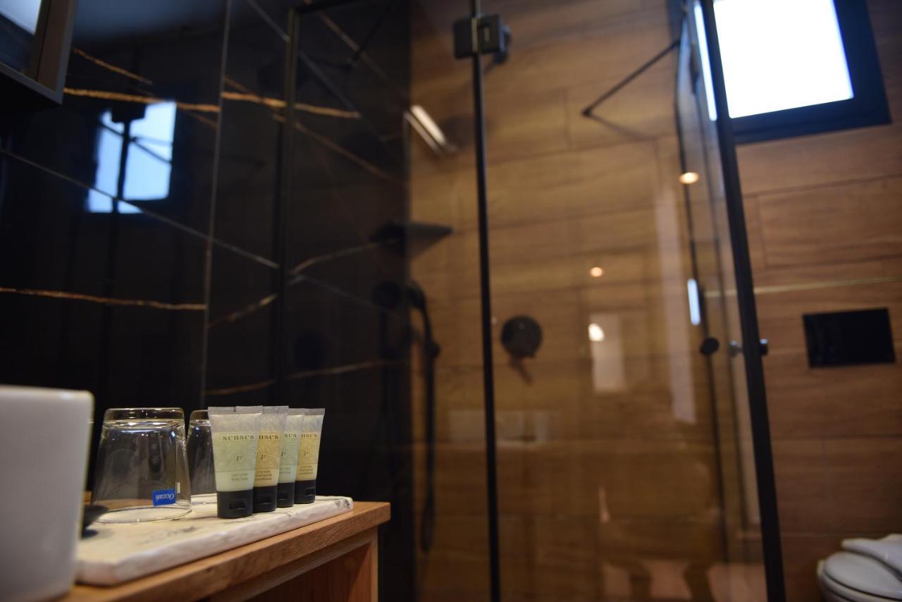 Selfie's Boutique Hotel Tibériade Extérieur photo