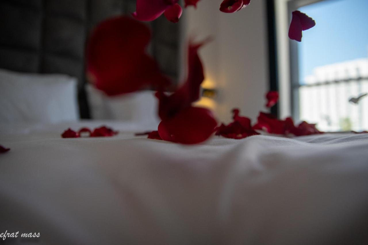Selfie's Boutique Hotel Tibériade Extérieur photo