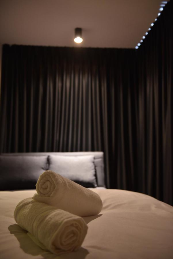 Selfie's Boutique Hotel Tibériade Extérieur photo