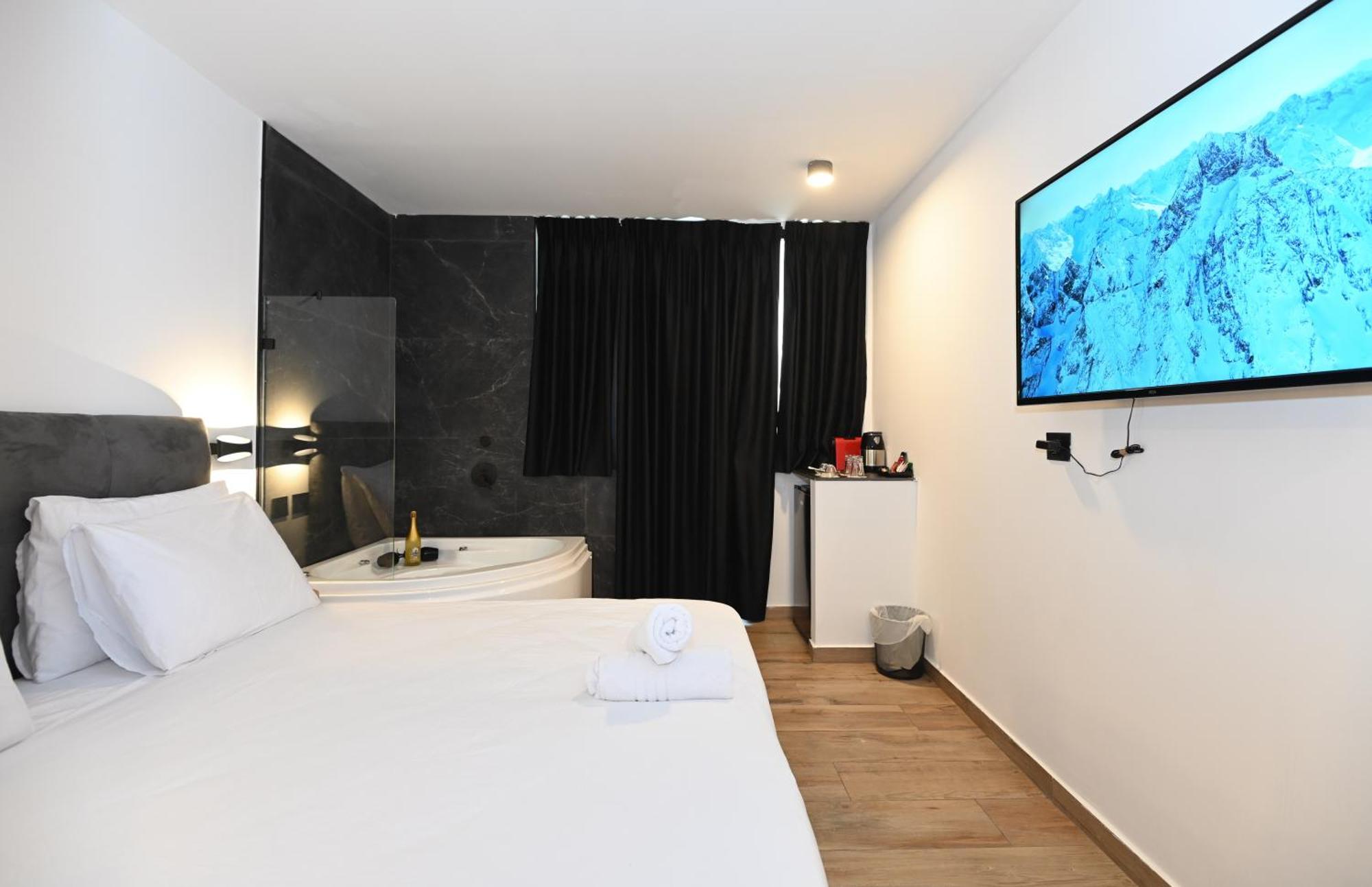 Selfie's Boutique Hotel Tibériade Extérieur photo